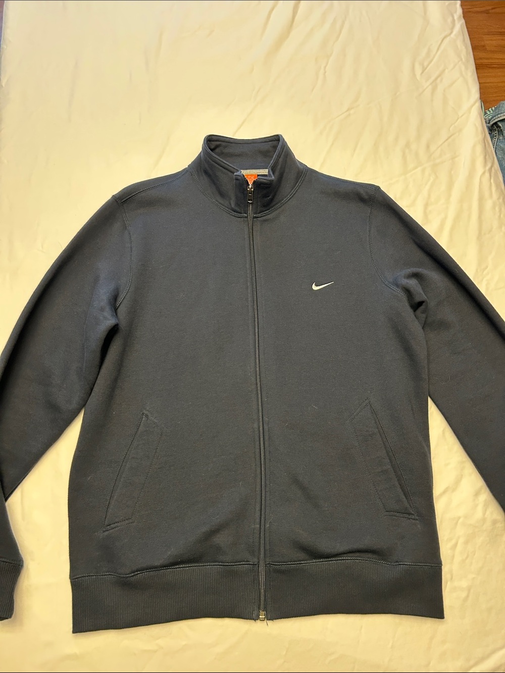Nike Men’s Navy Full‑Zip Track Jacket with White Swoosh Size L